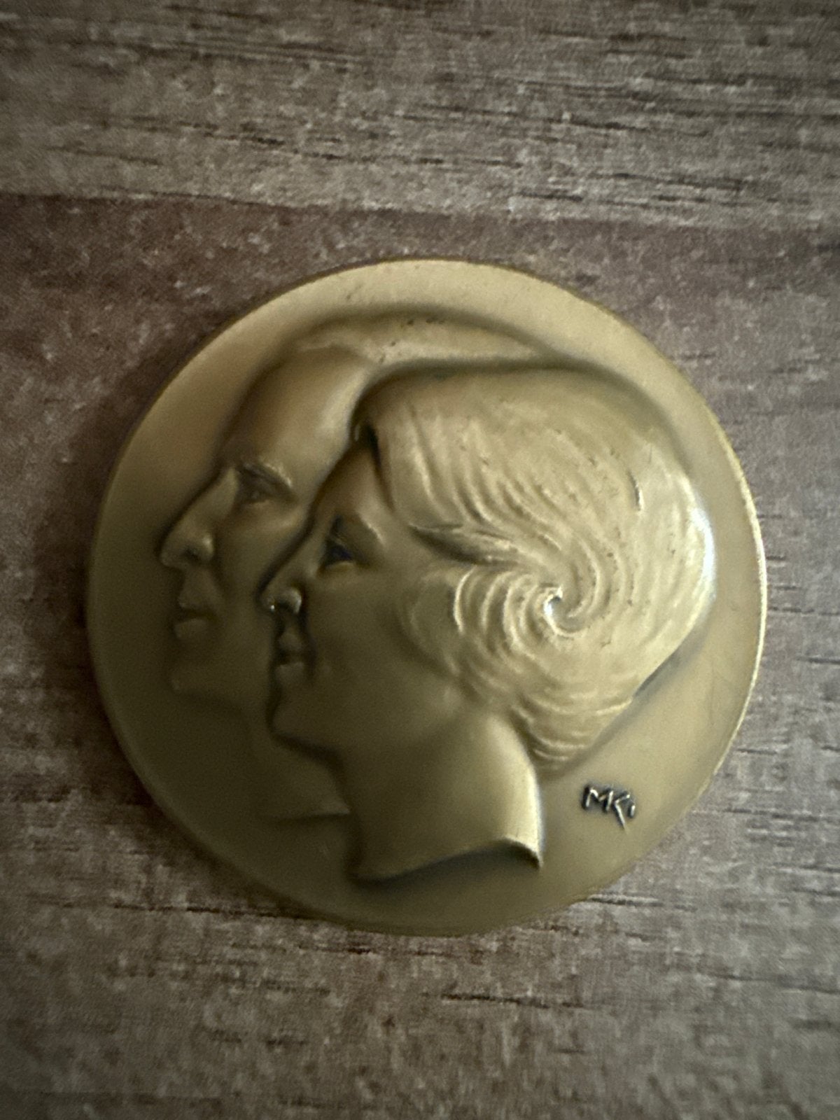 Herdenkingspenning Huwelijk Beatrix en Claus 1966, Ophalen of Verzenden, Overige materialen, Nederland