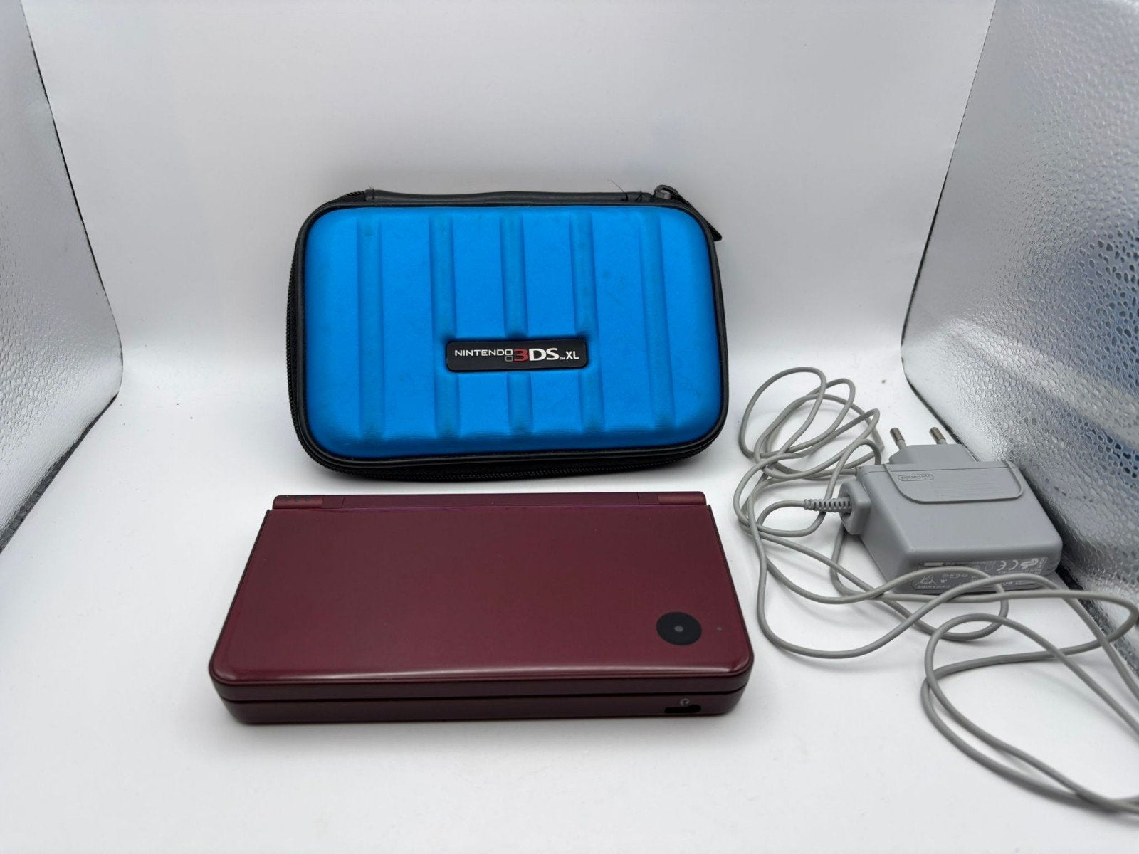 Nintendo Dsi Xl Glanzend Rood, Ophalen of Verzenden, Zo goed als nieuw, Dsi