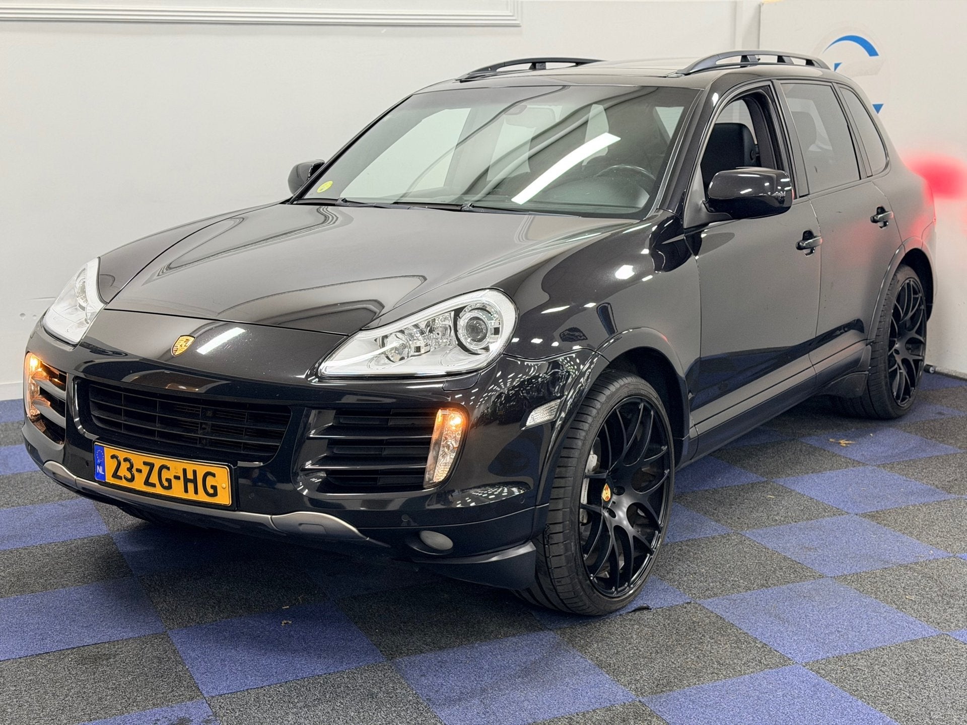 Porsche Cayenne 4.8 S / DEALER ONDERHOUDEN / PANORAMADAK / N, Auto's, Automaat, Zwart, Bedrijf, 147 €/maand