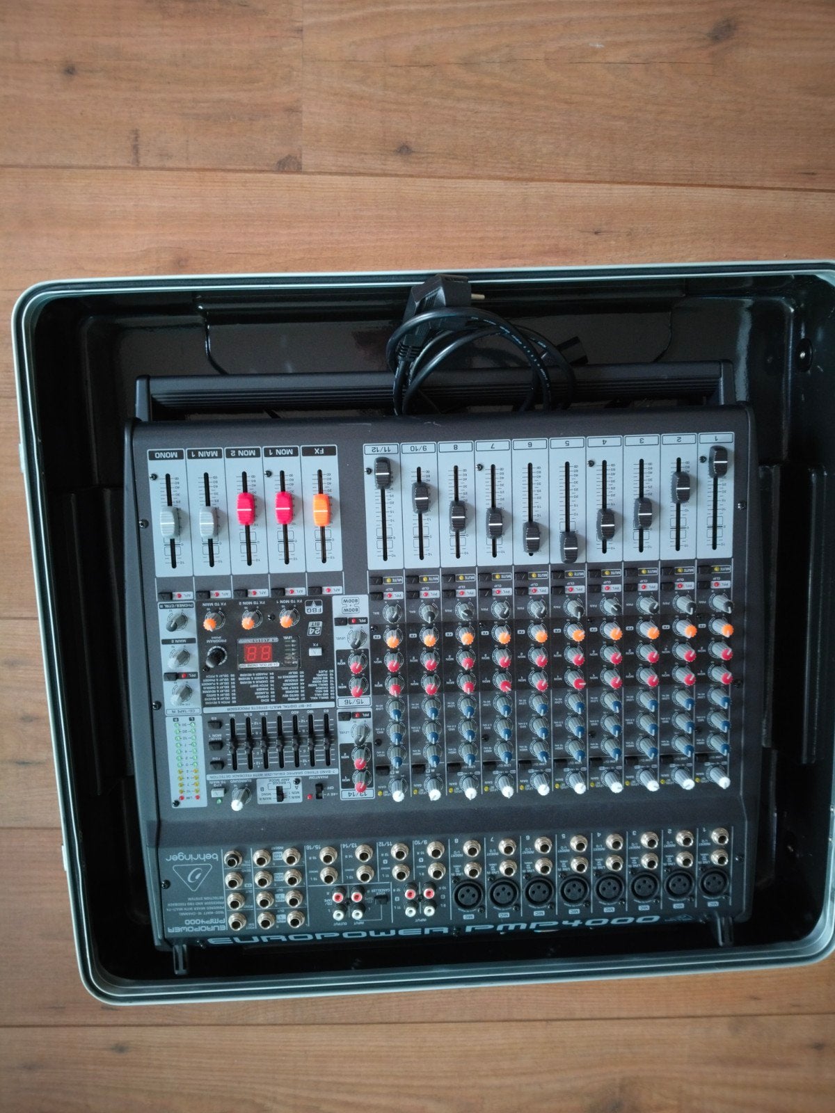 Geluidsinstallatie voor optredens en DJ, Ophalen of Verzenden