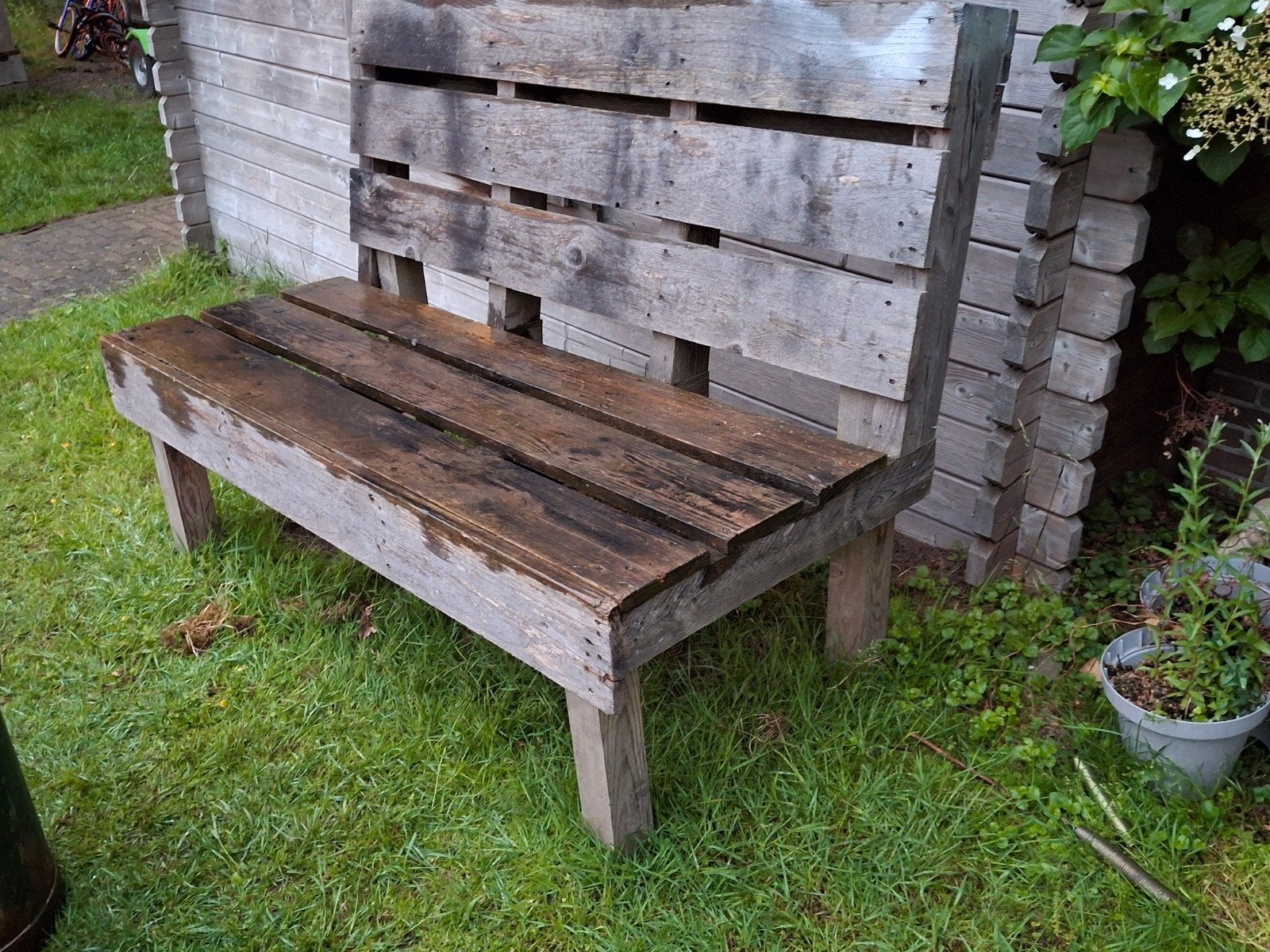 Supper leuke degelijke tuinbank gratis af te halen, Tuin en Terras, Ophalen, Gebruikt, Hout