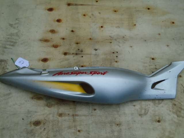 YZF600R 1996 - 2003 Yamaha Kuipdeel Kuipdeel kont D1-18396