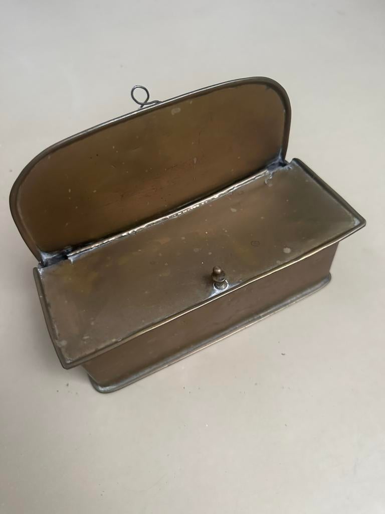 Antiek messing (sleutel)bakje. Op te hangen., Ophalen of Verzenden