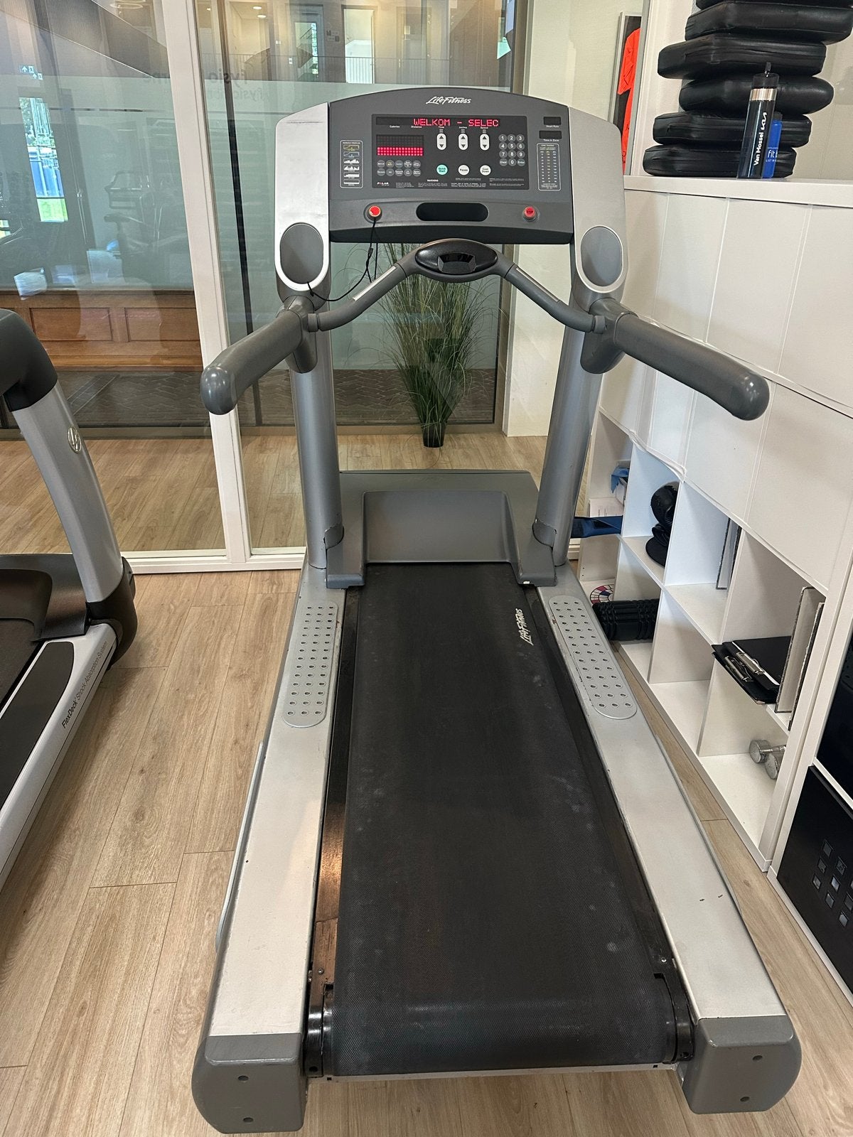 Life Fitness 97Ti Loopband met Flexdeck Schokdemping, Ophalen, Gebruikt, Metaal, Loopband