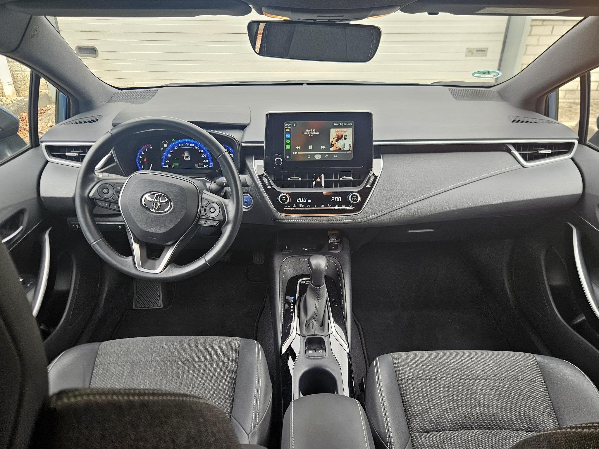 Toyota Corolla 1.8 Hybrid Dynamic / Dealer onderhouden / 1e, Auto's, Toyota, 450 kg, Gebruikt, 4 cilinders, Blauw