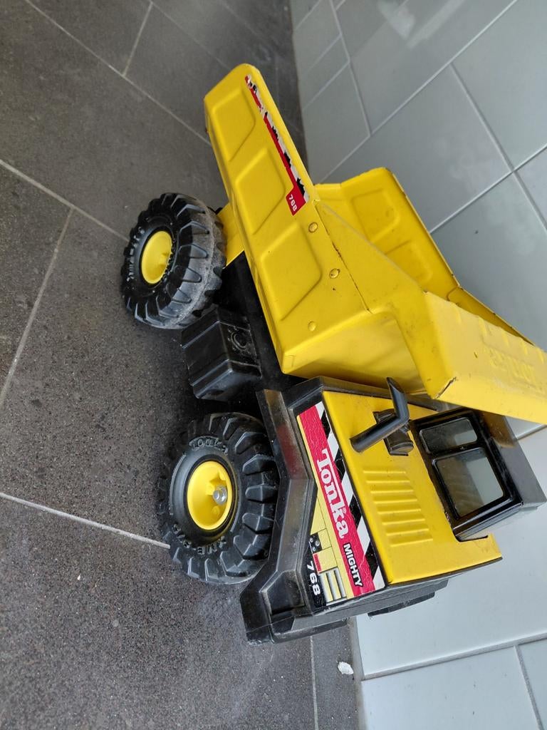 Tonka Mighty 768 kiepwagen, Ophalen of Verzenden