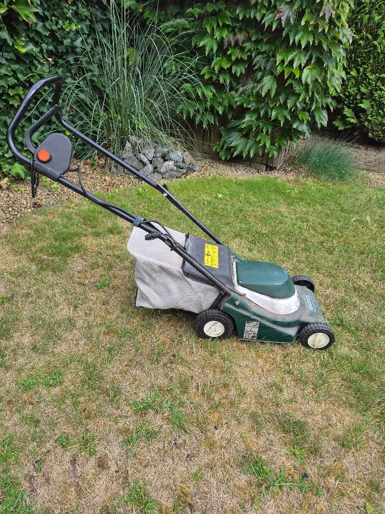Grasmaaier, Ophalen, Gebruikt, Elektrische grasmaaier, Opvangbak