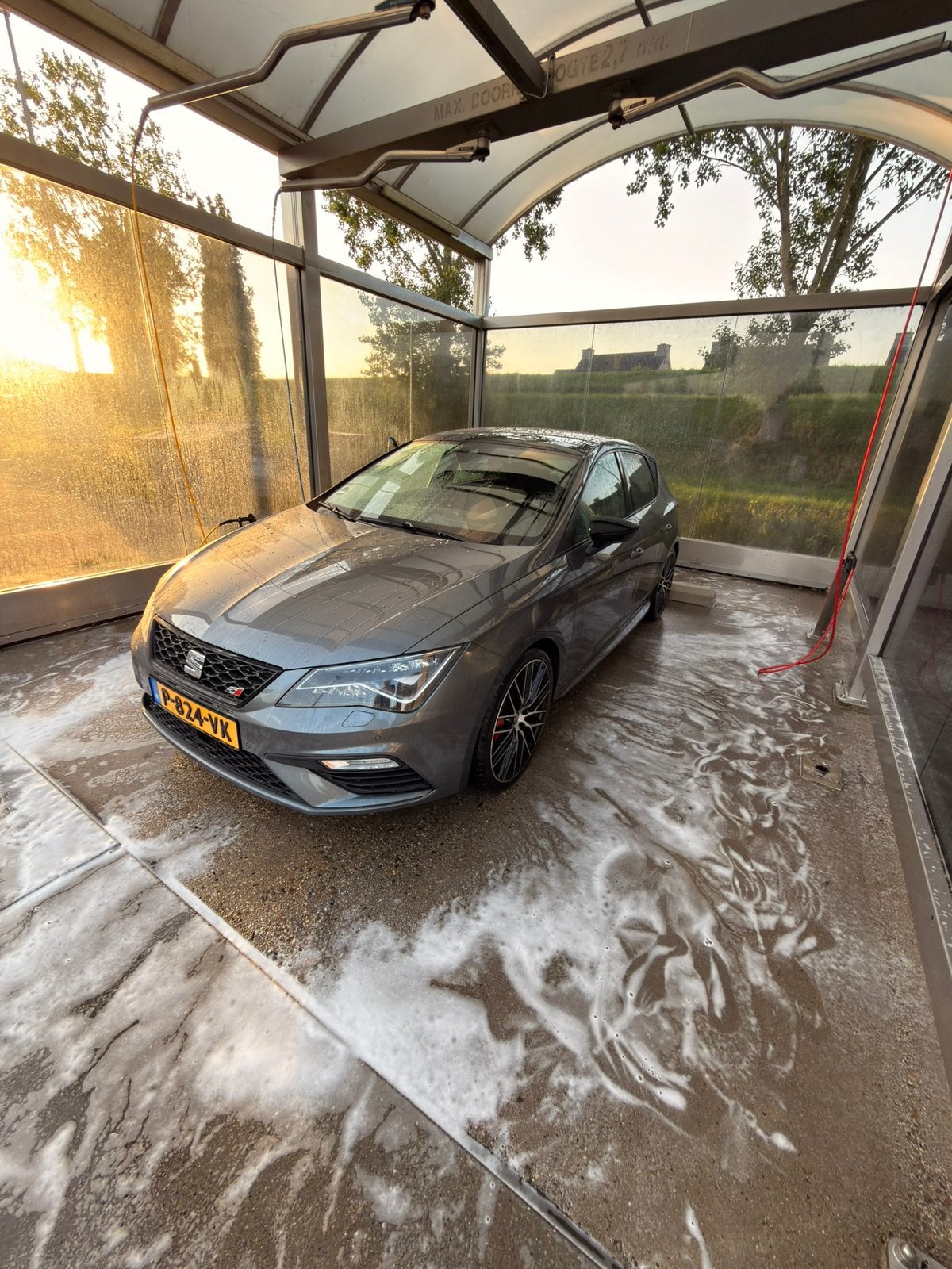 Seat Leon Cupra 300 / Beats / Pano / Virtual / Brembo, Ophalen, Zo goed als nieuw, Large