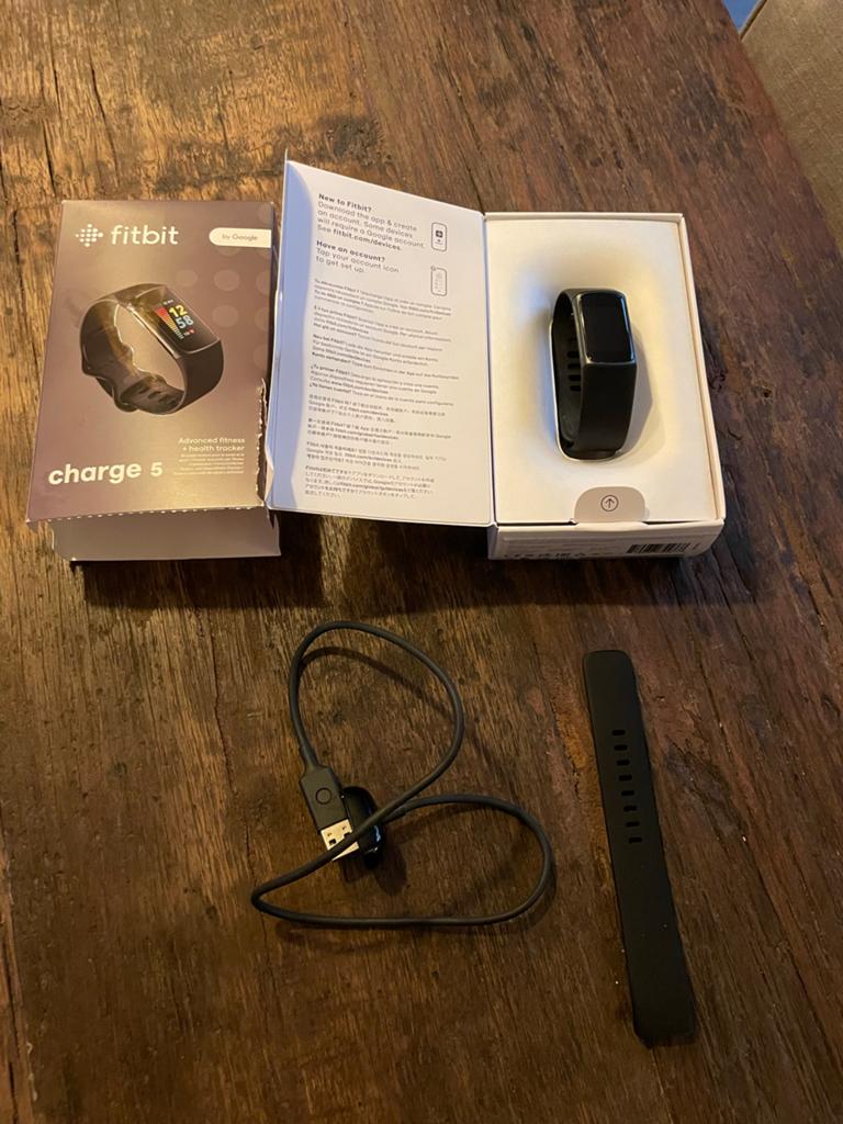Fitbit Charge 5 Advanced Fitness + Health Tracker, Ophalen of Verzenden, Zo goed als nieuw