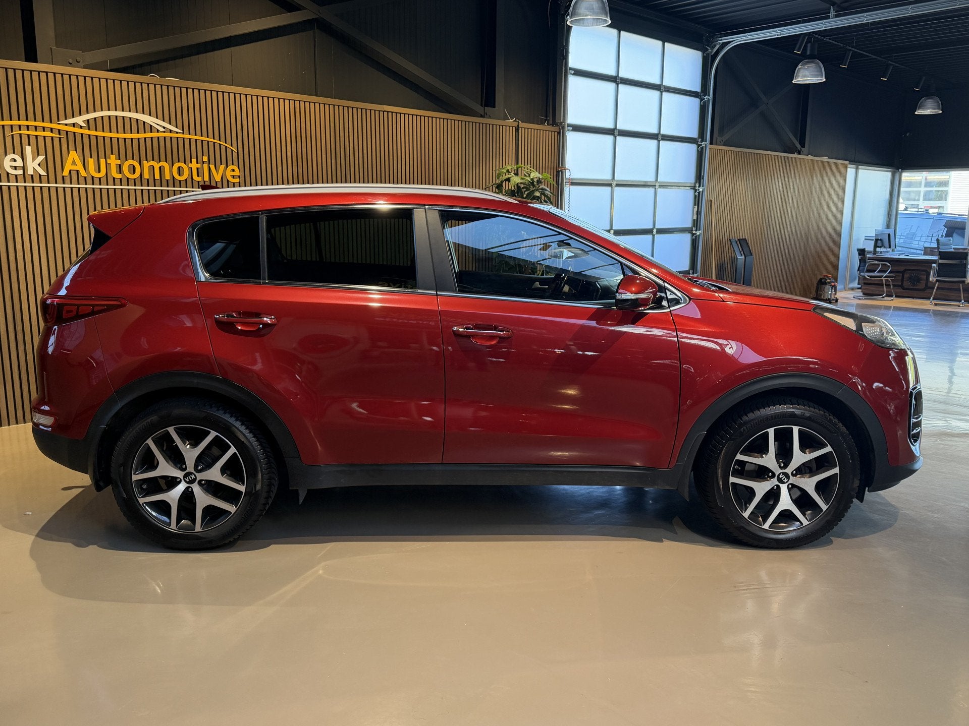 Kia Sportage 1.6 GDI First Edition Navigatie | Cruise/Climat, Auto's, Voorwielaandrijving, Dealer onderhouden, Gebruikt, 4 cilinders