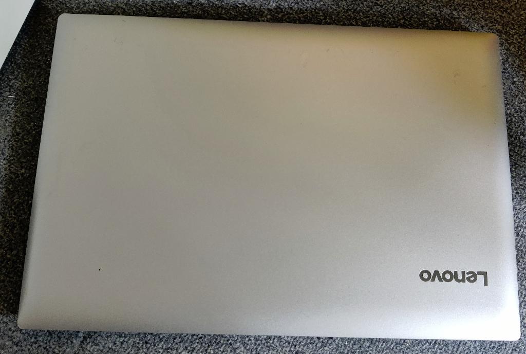 Lenovo Ideapad 330-17IKB 23-5, 2 tot 3 Ghz, Qwerty, Ophalen of Verzenden, Zo goed als nieuw