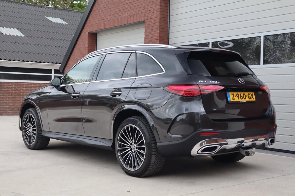 Mercedes-Benz GLC-klasse 300e 4MATIC AMG Line Panoramadak -, Automaat, Gebruikt, Vierwielaandrijving, 313 pk
