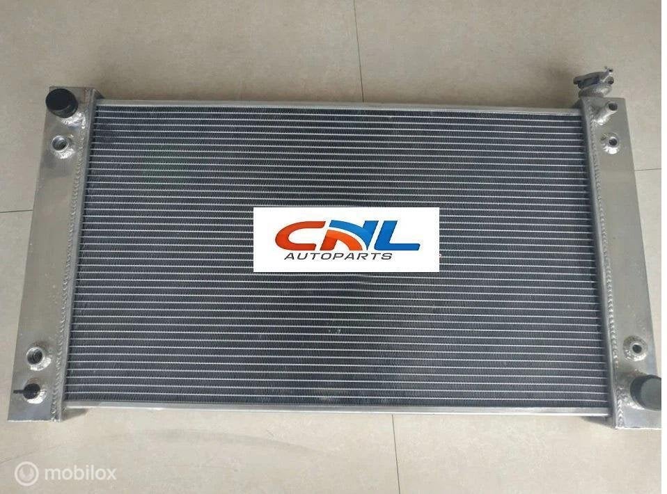 Radiateur 1988-1995 GMC C K 1500 2500 3500 Suburban 5.0 V8, Nieuw, Ophalen of Verzenden