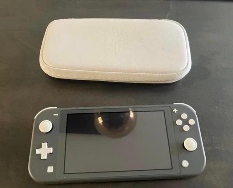 Nintendo Switch Lite grijs, Spelcomputers en Games, Ophalen of Verzenden, Grijs, Zo goed als nieuw