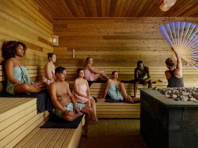 50% korting Bewellness sauna’s t/m 30-06  GRATIS SITE, Tickets en Kaartjes, Drie personen of meer, Kortingsbon, Spa of Sauna