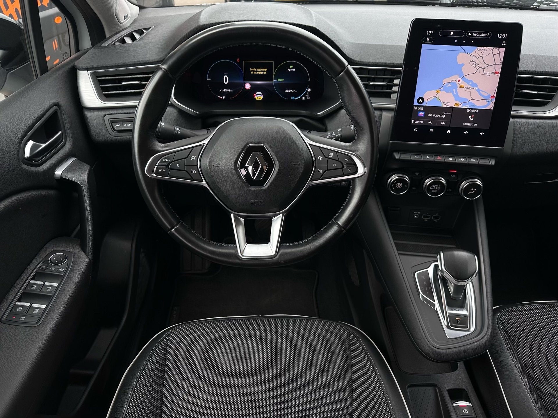Renault Captur 1.6 E-Tech Plug-in Hybrid 160 Intens|360 Came, Auto's, Renault, 77 km/l, Gebruikt, 160 pk, Leder en Stof