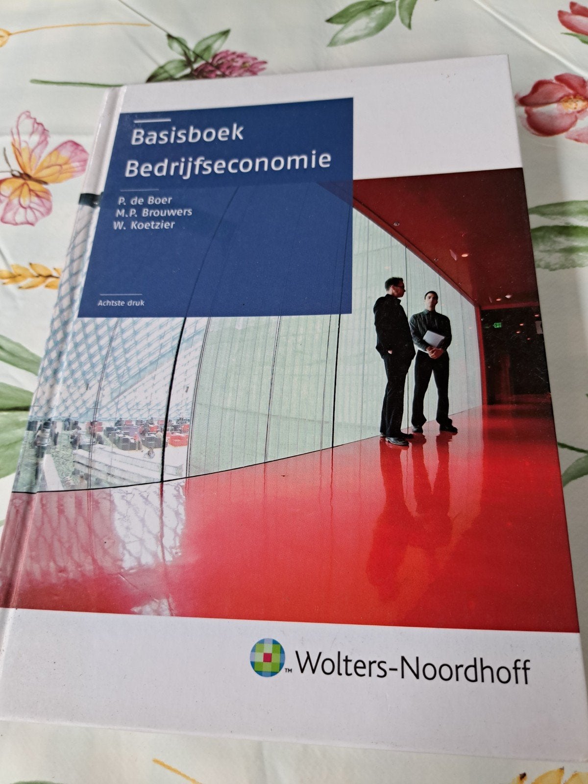 L: Basisboek Bedrijfseconomie - Achtste druk, Boeken, Zo goed als nieuw, P. de Boer, M.P. Brouwers, W. Koetzier, Gamma, HBO
