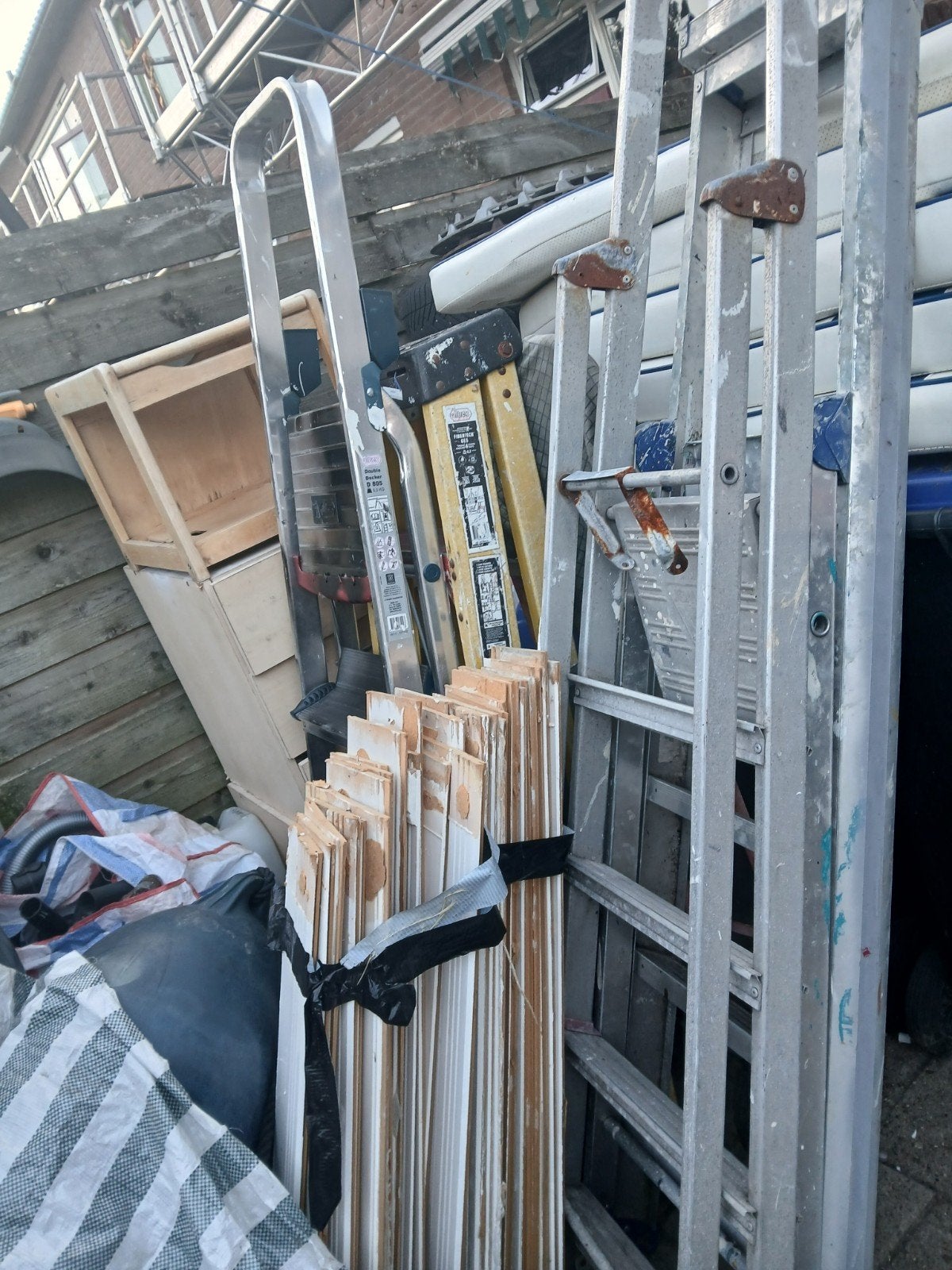 Diverse trappen en ladders te koop, Gebruikt, Trap, Ophalen of Verzenden, Opvouwbaar of Inschuifbaar