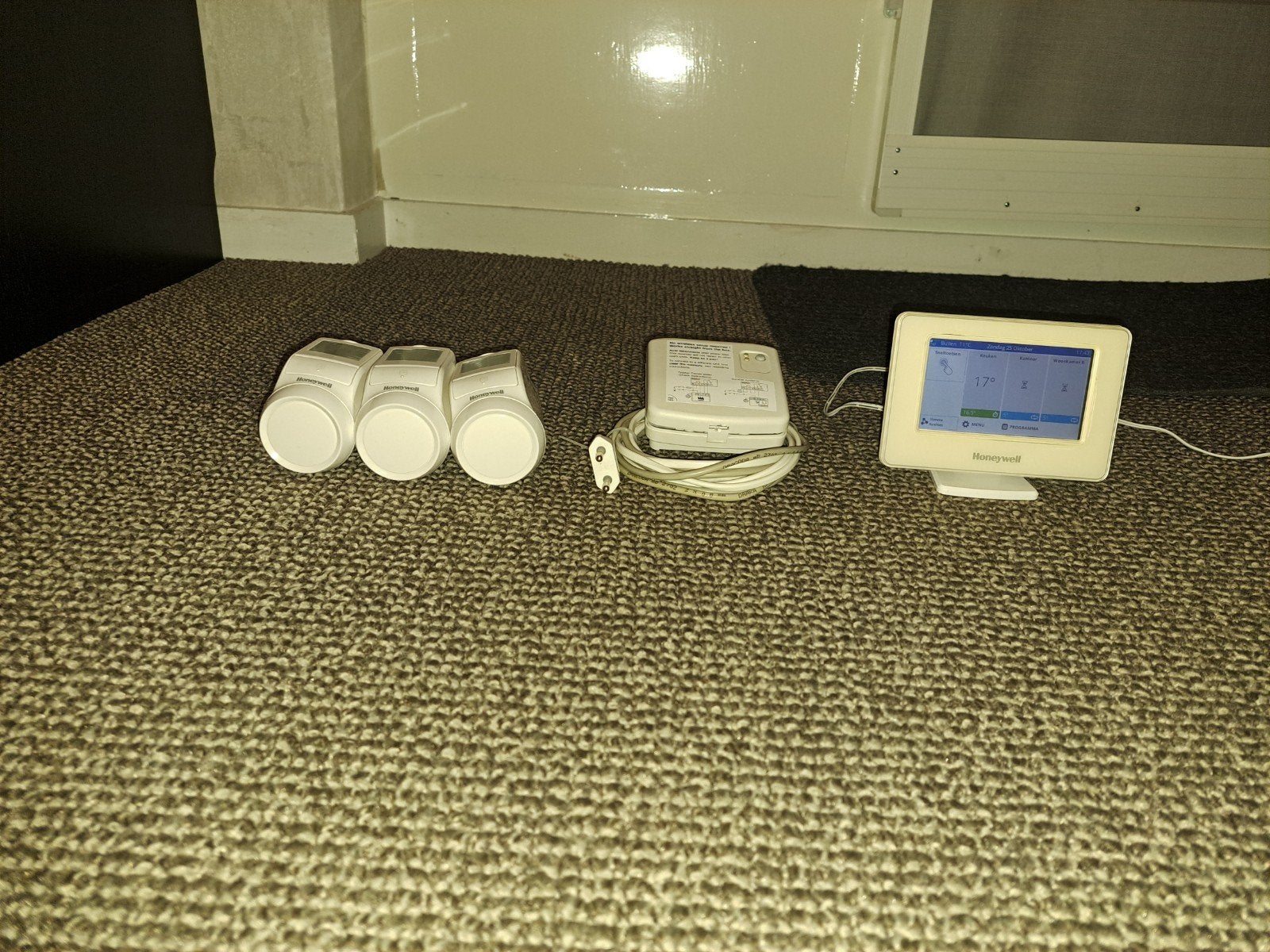 Honeywell Evohome wifi thermostaat compleet, Ophalen of Verzenden, Slimme thermostaat, Gebruikt