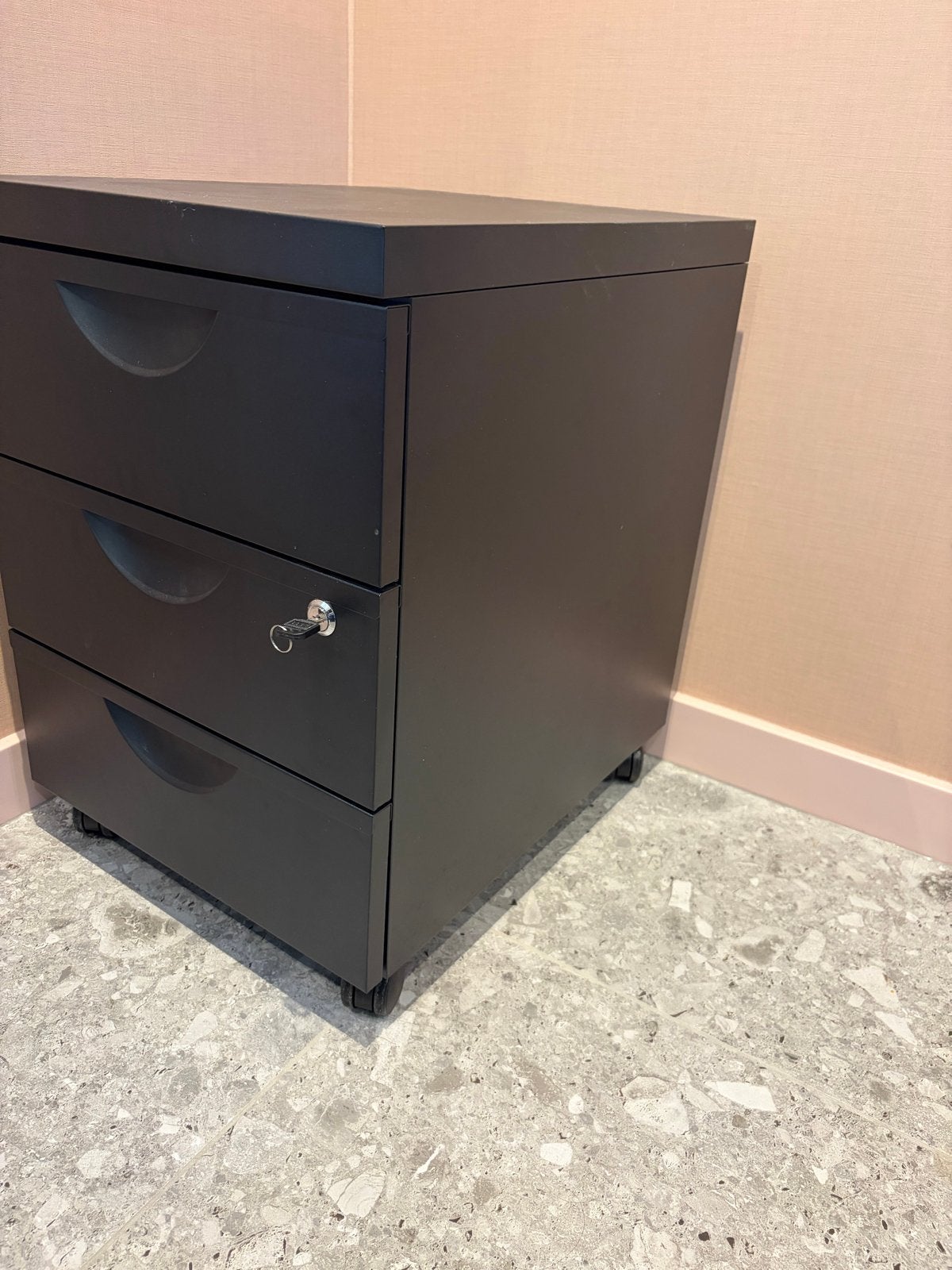 IKEA Ladeblok / Ladekast / Bureaukast met wielen en slot