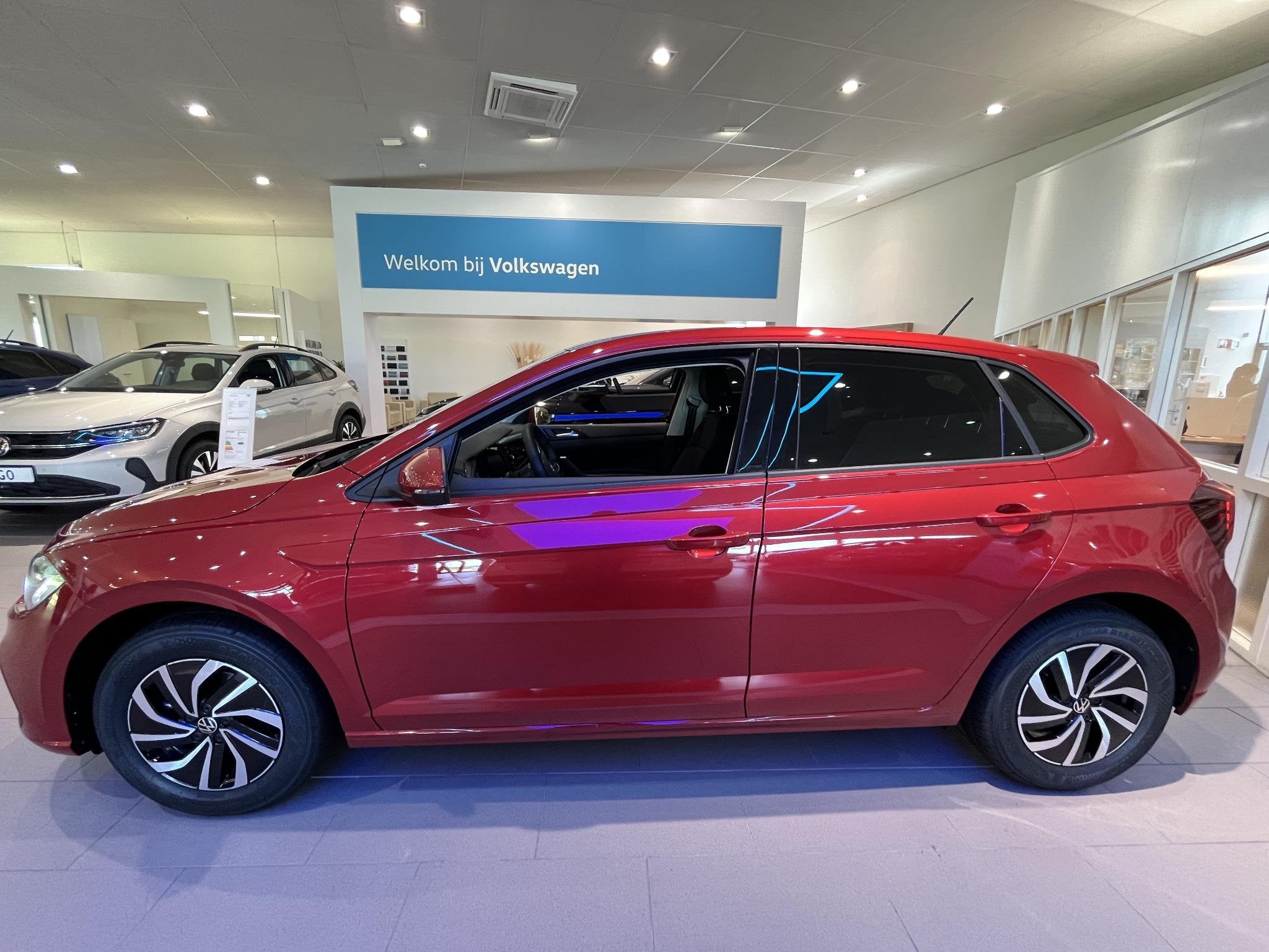 Volkswagen Polo 1.0 TSI Life Edition | Automaat | Navigatie, 12 maanden, Stof, 95 pk, 1096 kg