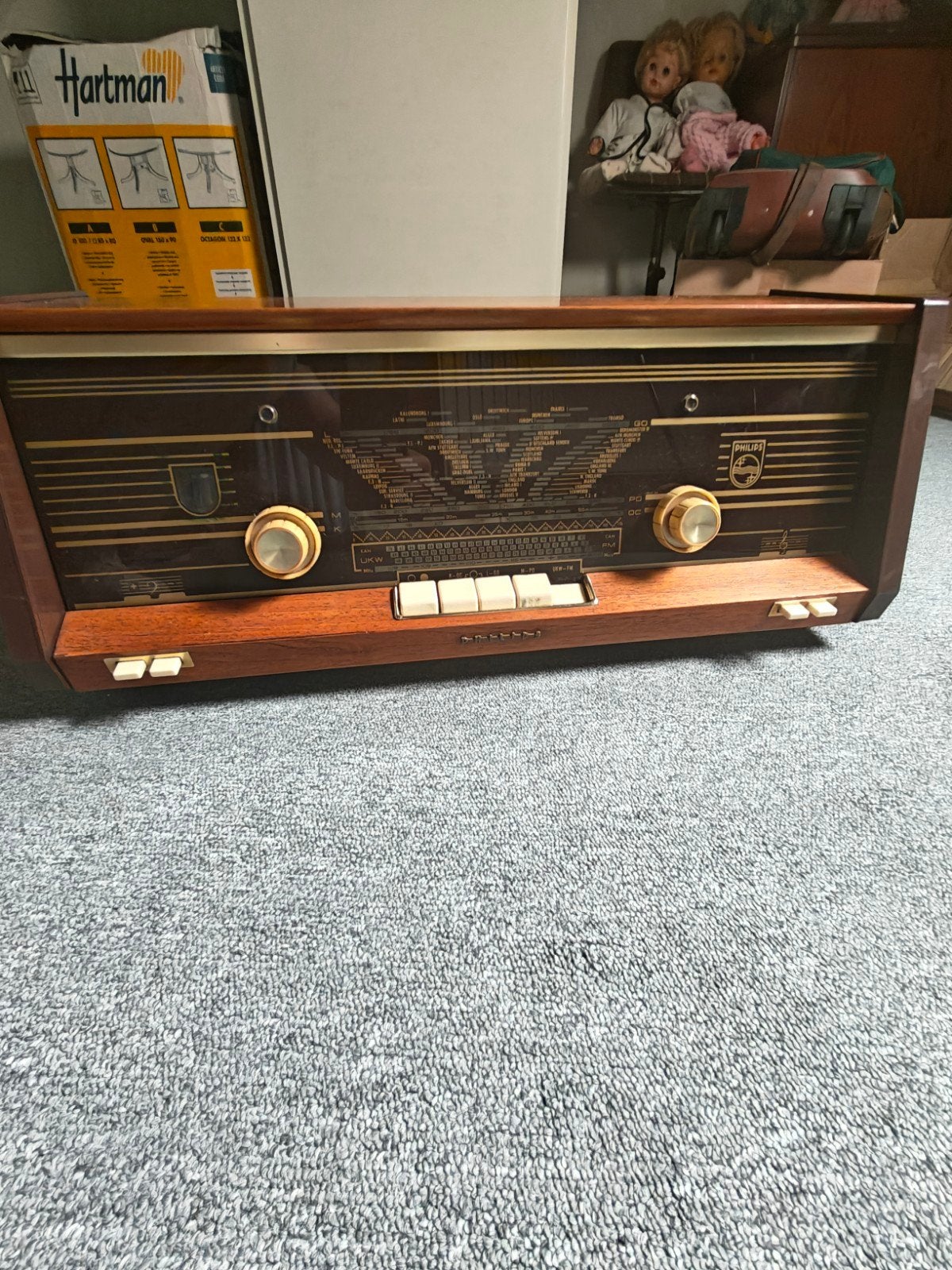 Mooie antieke werkende radio met houten kast, Ophalen of Verzenden