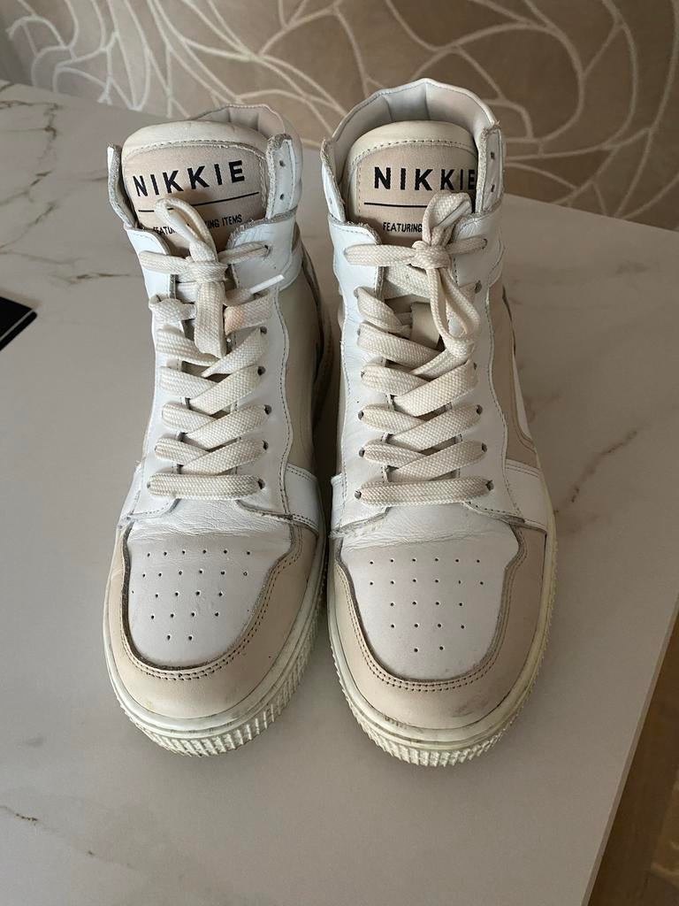 Nikkie hoge sneakers, wit/beige, maat 39, Wit, Ophalen of Verzenden, Sneakers of Gympen, Zo goed als nieuw