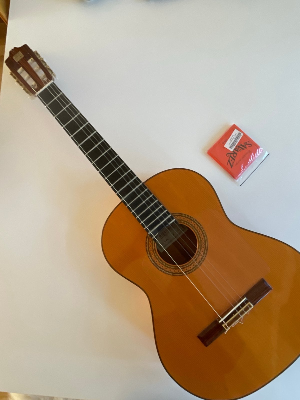 Foto 2 van Alhambra 7FC Klassieke Flamenco Gitaar - Zo goed als nieuw