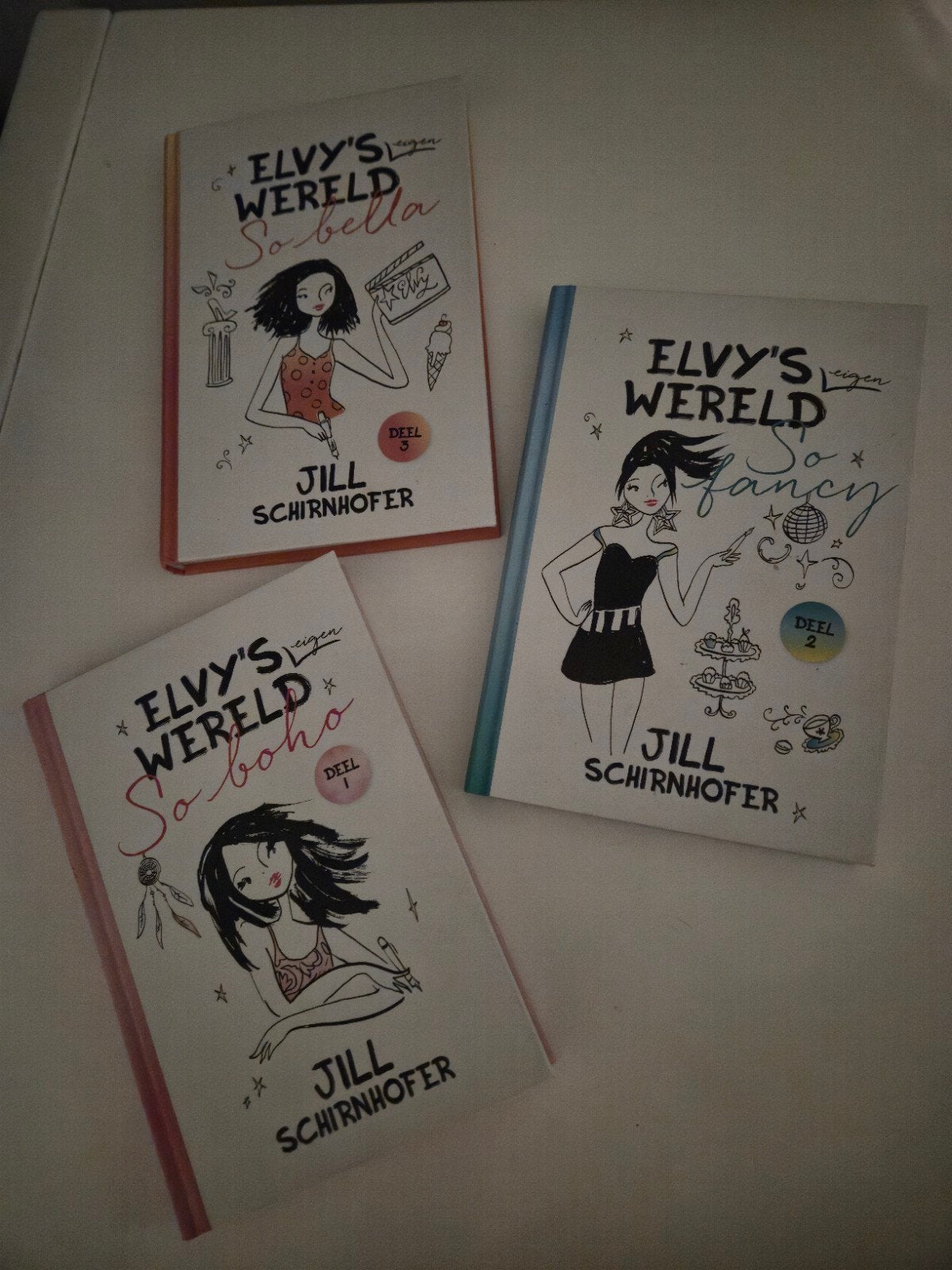 Elvy's Wereld - Jill Schirnhofer (3-delige set), Ophalen of Verzenden, Zo goed als nieuw, Jill Schirnhofer, Fictie algemeen