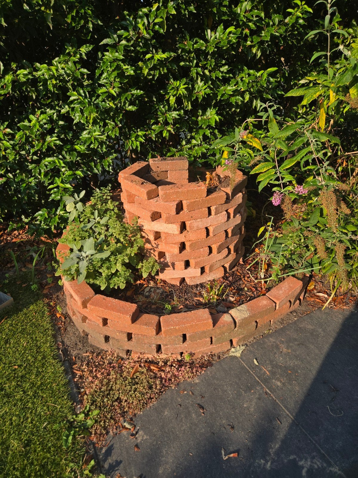 Gratis kruidenspiraal / kruidenslak, Tuin en Terras, Ophalen, Gebruikt, Balkon, Beton