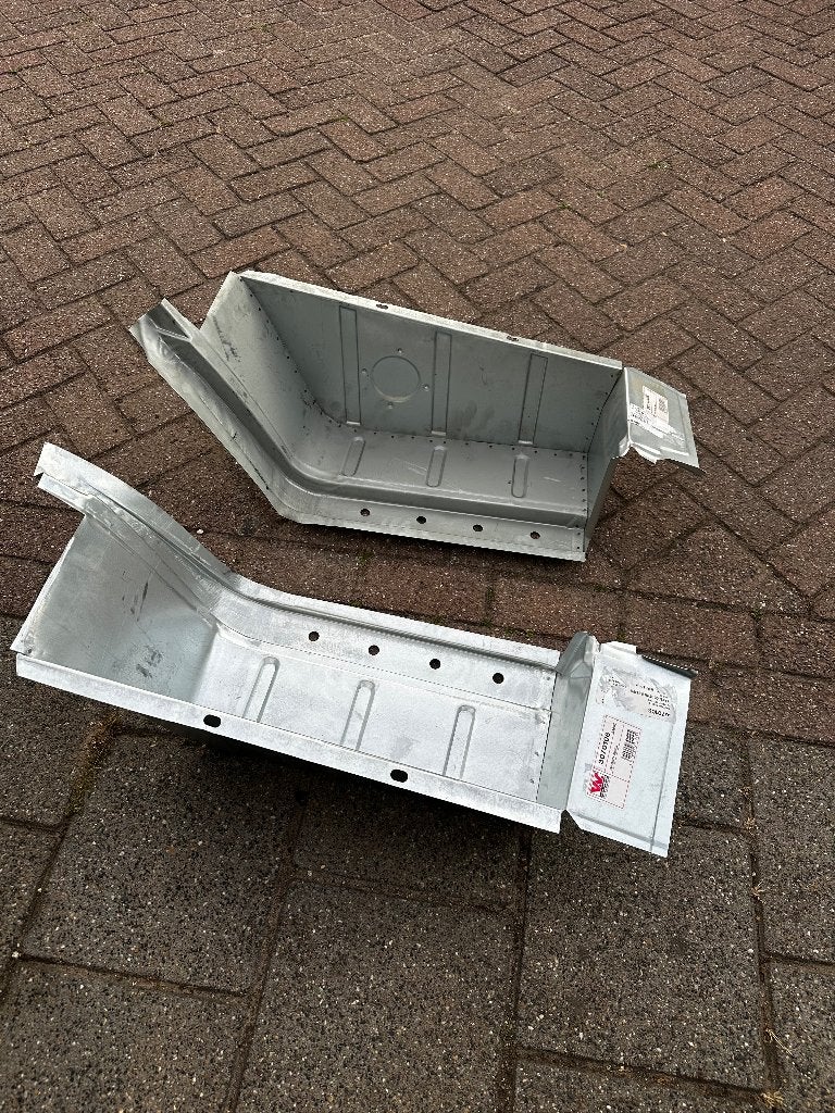 Mercedes 207-407 T1 treeplanken, Auto-onderdelen, Ophalen, Deur, Mercedes-Benz, Nieuw