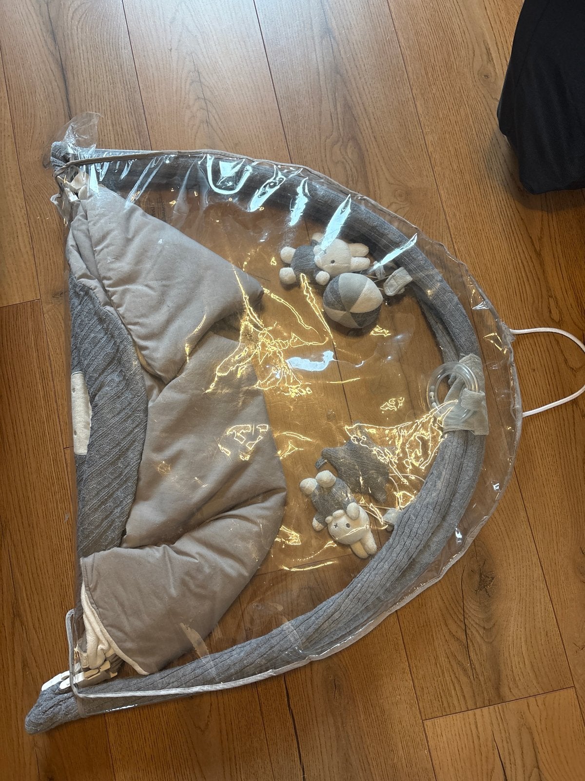 Baby speelkleed nijntje met speelbogen en speeltjes, Kinderen en Baby's, Speelgoed | Babyspeelgoed, Ophalen, Gebruikt, Speelkleed