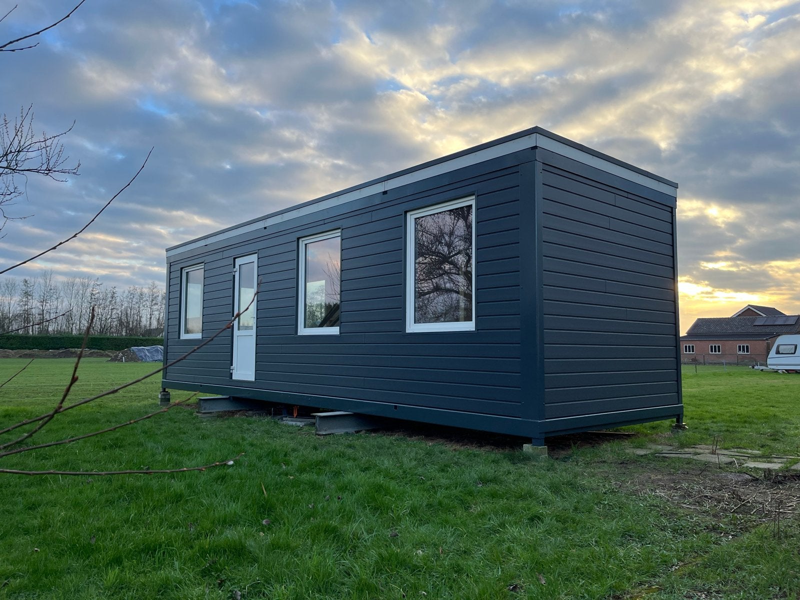 Moderne en compacte woonunit/tiny house, Caravans en Kamperen, Tot en met 2