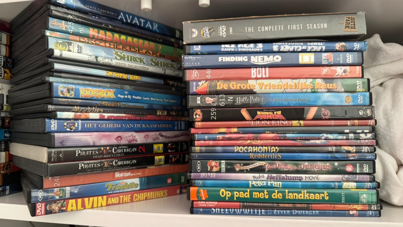 Ongeveer 300 dvd, Ophalen, Gebruikt, Nederlands, Nederlands