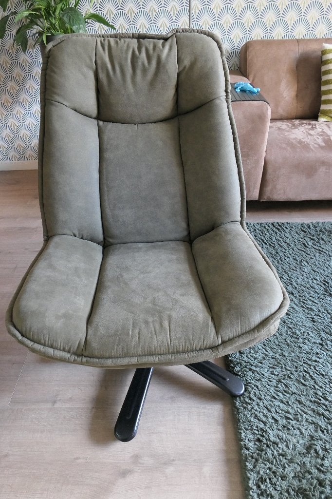Fauteuil (5 pootdraaistoel, Olijfgroen, hoge rugleuning), Ophalen, Metaal, Zo goed als nieuw, 50 tot 75 cm