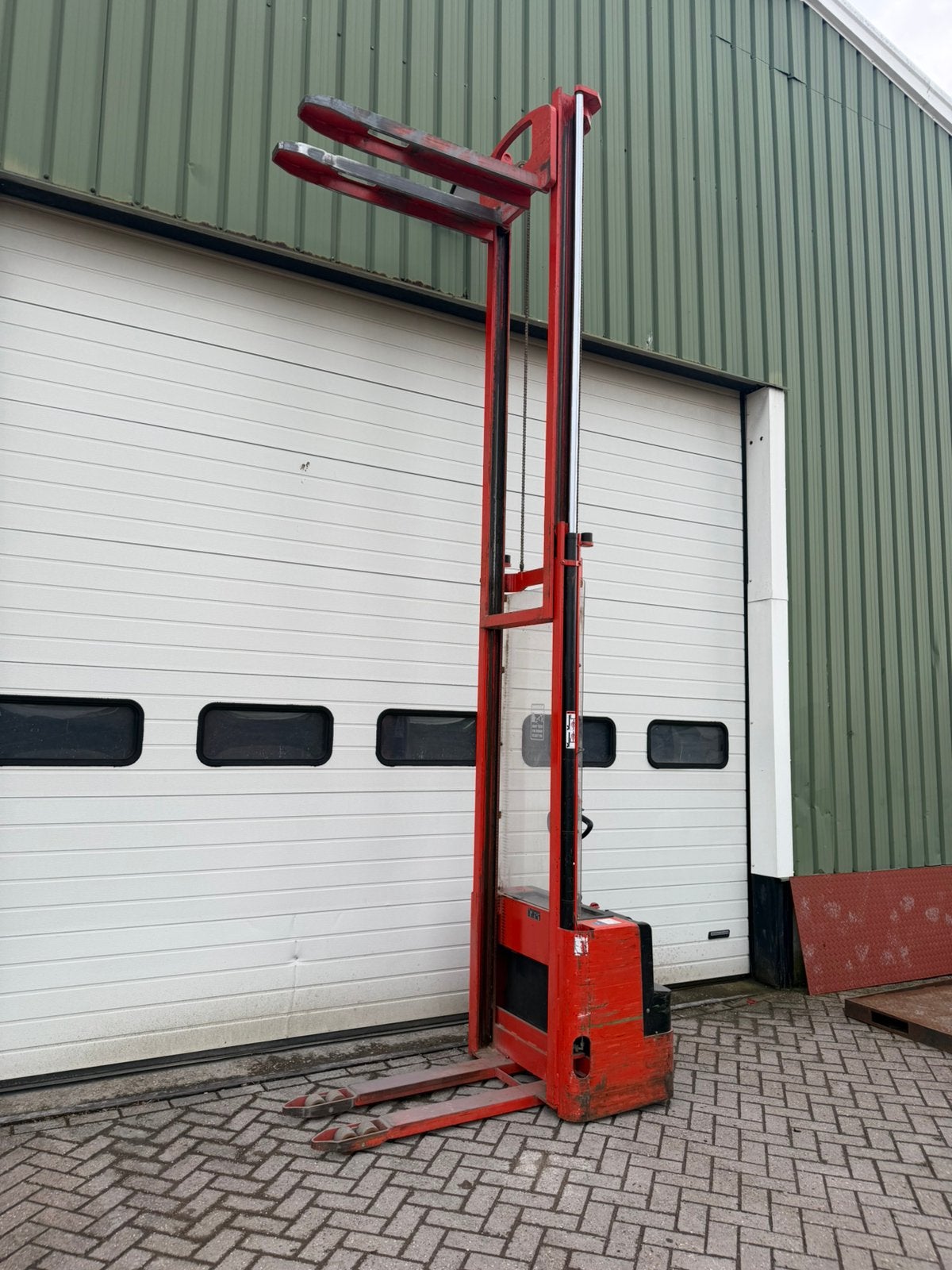 Electrische stapelaar, Doe-het-zelf en Verbouw, Palletwagens en Pompwagens, Ophalen