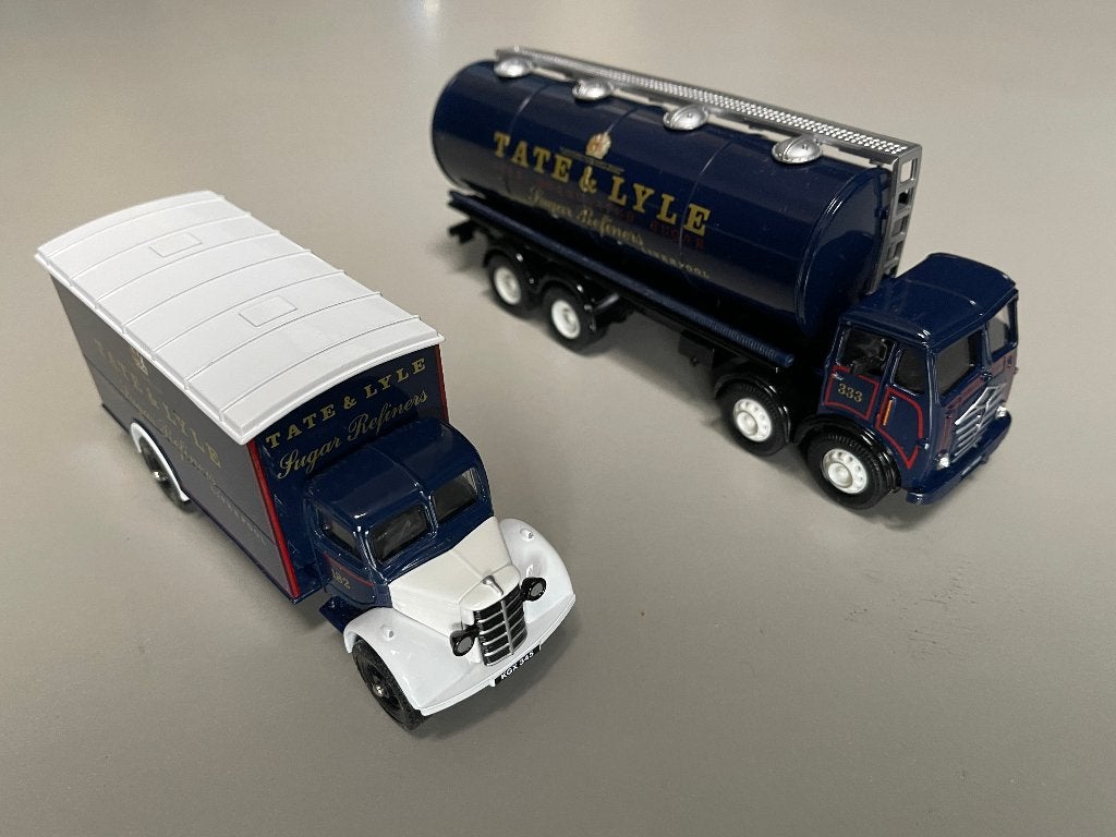 Set Corgi vrachtwagen Foden Tanker & Bedford 0 series, Ophalen of Verzenden, Nieuw, Bus of Vrachtwagen, Corgi