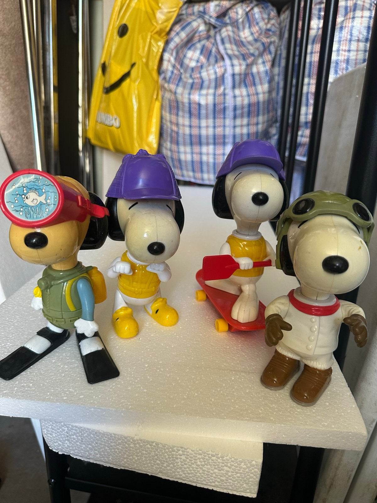 Snoopy beeldjes set - 4 stuks ,jaar 2000, Ophalen of Verzenden, Gebruikt