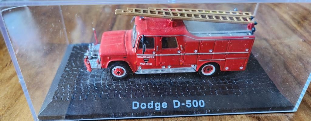 Dodge D-500 Brandweer Watou Modelauto, Hobby en Vrije tijd, Modelauto's | 1:18, Ophalen of Verzenden, Zo goed als nieuw, Auto