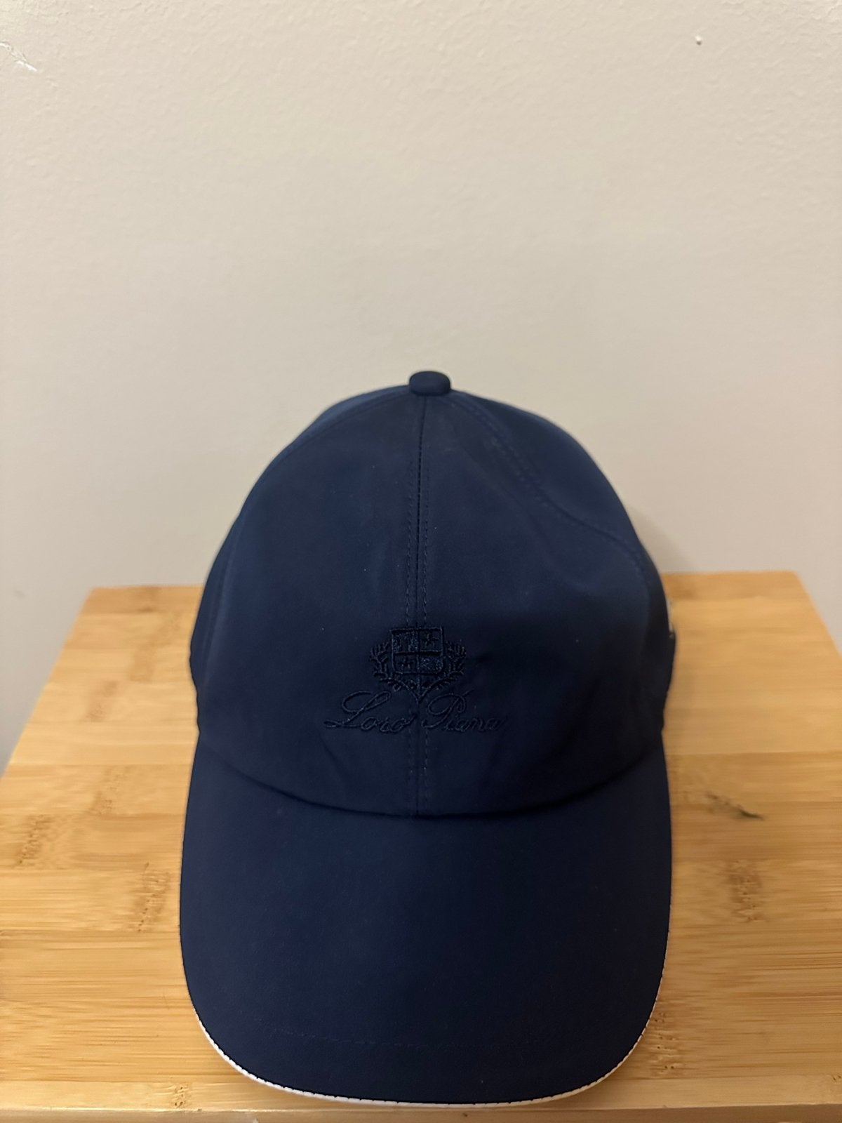 Donkerblauwe Loro Piana Pet - Nieuw met labels, Ophalen of Verzenden, Nieuw, One size fits all, Pet