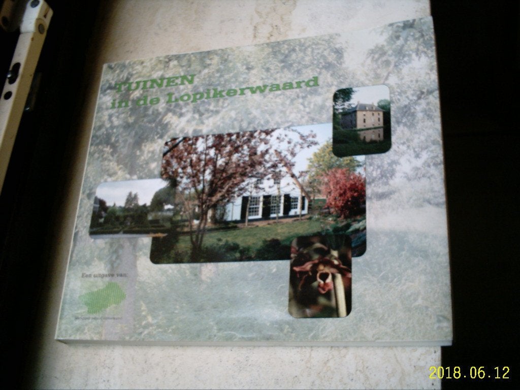 Tuinen in de Lopikerwaard., Boeken, Ophalen of Verzenden, Zo goed als nieuw, Tuinontwerpen