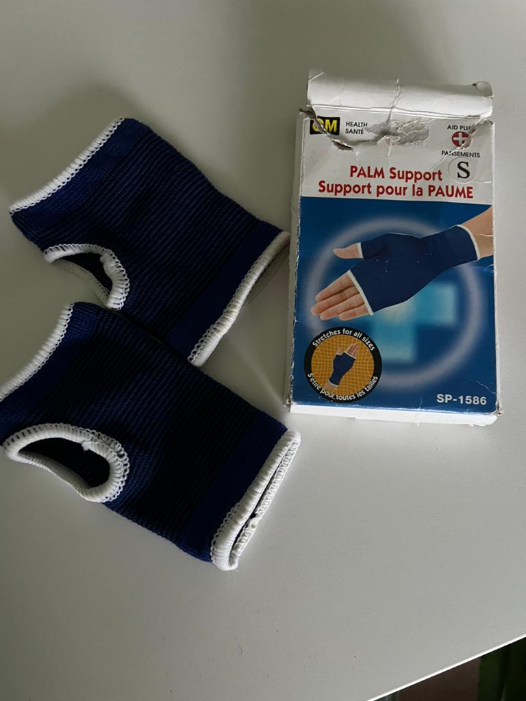 2x blauwe hand brace small (zie de tekst), Ophalen of Verzenden, Zo goed als nieuw