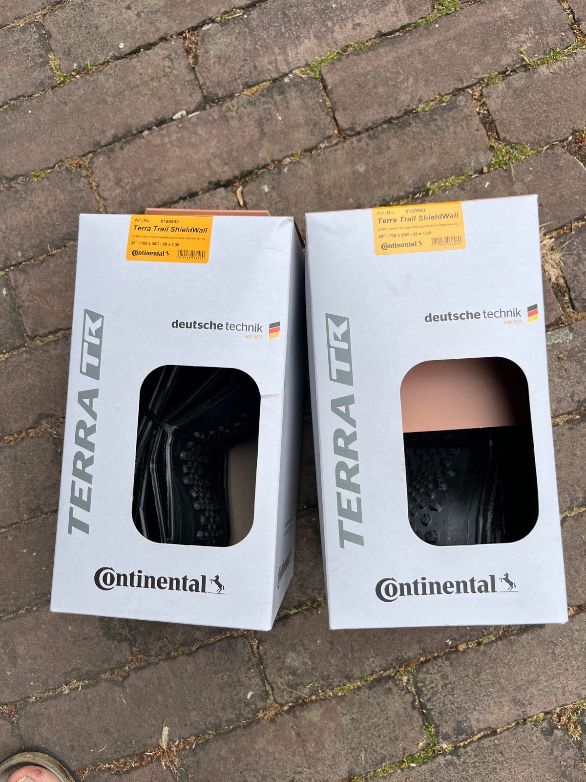 2x Continental Terra Trail ShieldWall 28" 700x35C Banden, Ophalen, Band, Nieuw, Gravelbike