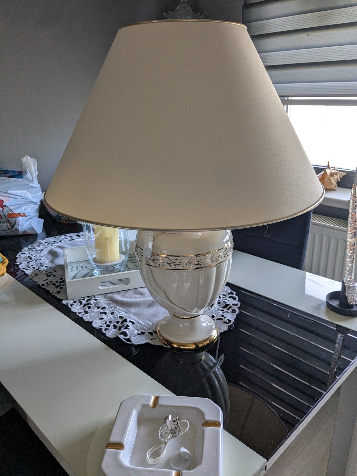 ZGAN  2 dressoir lanpen met kap, Huis en Inrichting, Lampen | Tafellampen, Goud, Ophalen, Met kap