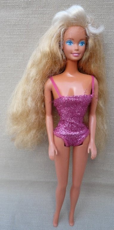 Leuke nostalgische Barbie met roze glitter badpak aan, Ophalen of Verzenden, Gebruikt, Pop