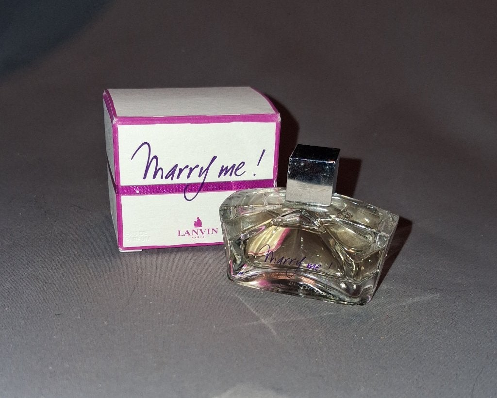 Mooie parfum mini -  Lanvin marry me + doosje, Ophalen of Verzenden, Zo goed als nieuw, Miniatuur, Gevuld