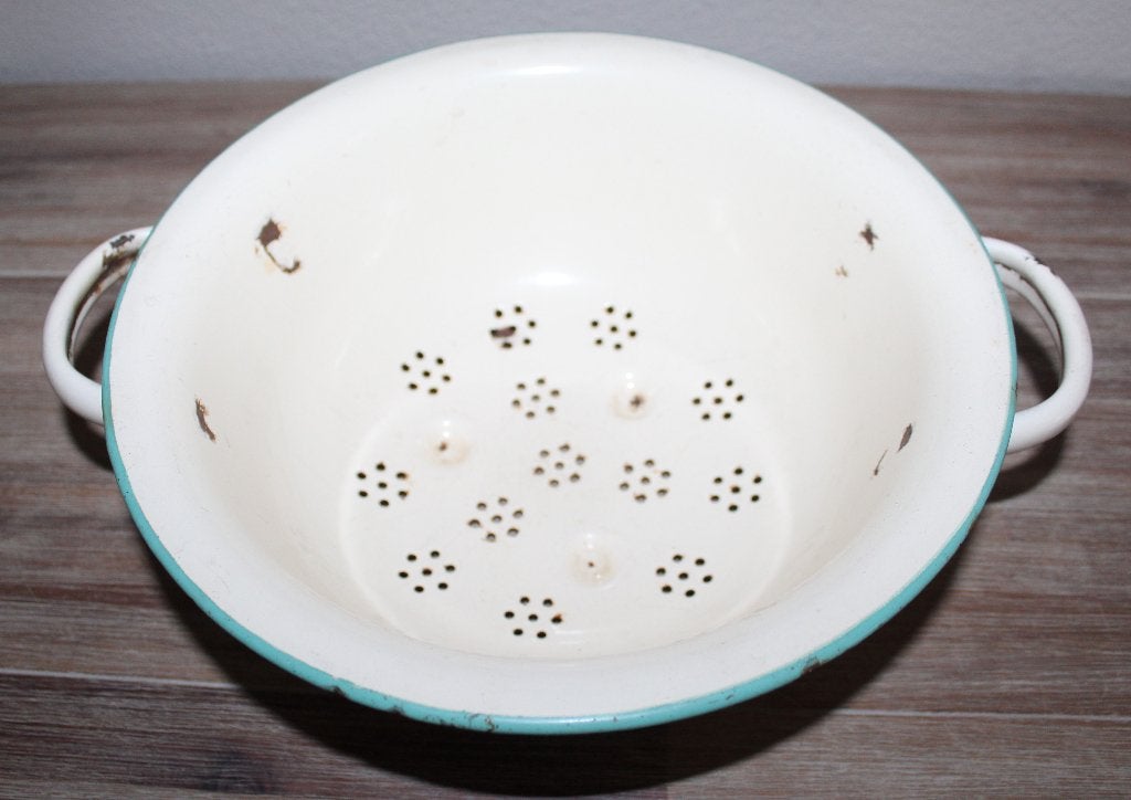 SALE antiek emaille vergiet creme met turquoise decorrandje, Antiek en Kunst, Antiek | Emaille, Ophalen of Verzenden