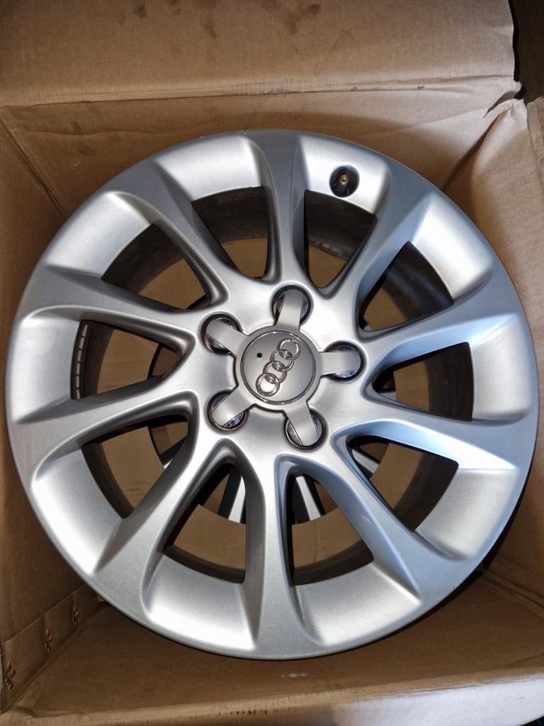 16 inch Audi A3 velgen zgan, Auto diversen, Ophalen, Zo goed als nieuw