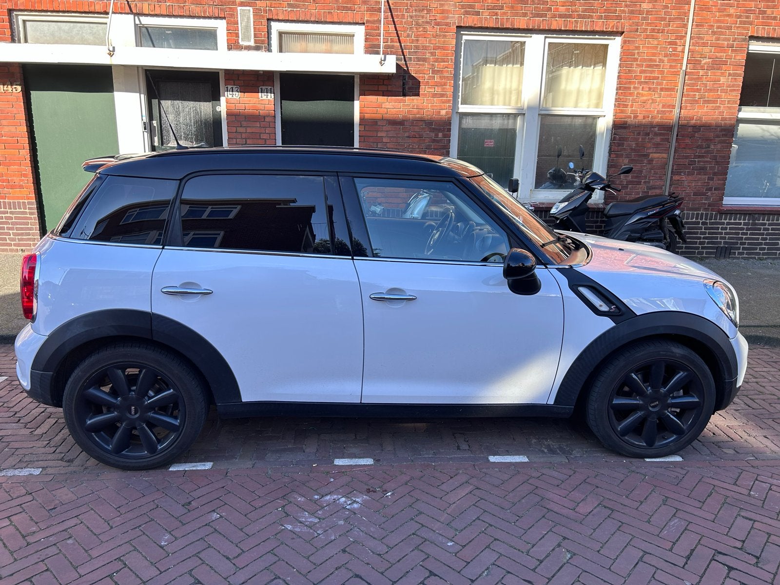 Mini Countryman 1.6 Cooper S AUT 2011 Wit, Auto's, Zwart, 4 stoelen, Wit, Particulier