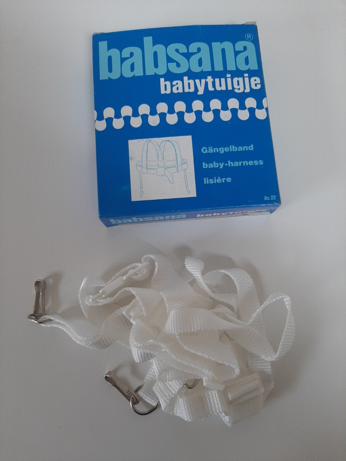 Nieuw wit baby tuigje., Kinderen en Baby's, Overige Kinderen en Baby's, Ophalen of Verzenden, Nieuw
